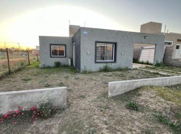 Casa de 4 ambientes, Colonia Tirolesa · Vendo Vivienda 2 Dorm. - Altos de La Colonia - Colonia Tirolesa