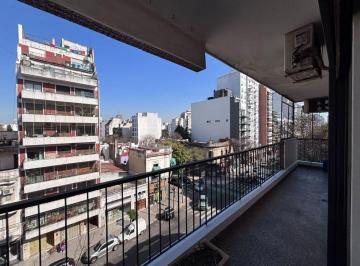 Departamento de 3 ambientes, Flores · 3 Amb Fte + Dep C/balcon - Muy Luminiso