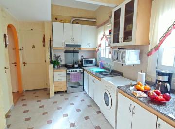 PH · 58m² · 3 Ambientes · Impecable y Silencioso PH a m de Av Santa Fe
