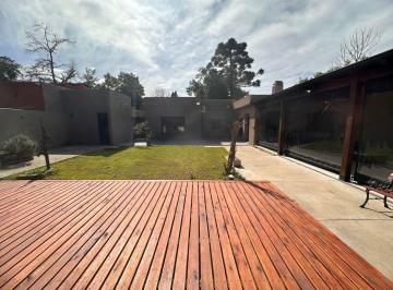 Quinta vacacional de 5 ambientes, Moreno · Quinta en Venta con 3 Dorm. y Pileta en Moreno