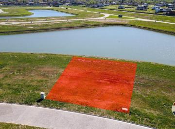 Terreno · 803m² · Lote en Venta Barrio Damasia Al Sur Fondo a Laguna