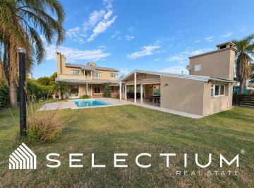 Casa · 465m² · 8 Ambientes · 2 Cocheras · Casa en Chacras de La Villa | 1.164 m² | Master Suite, Playroom, Pileta y Dvh