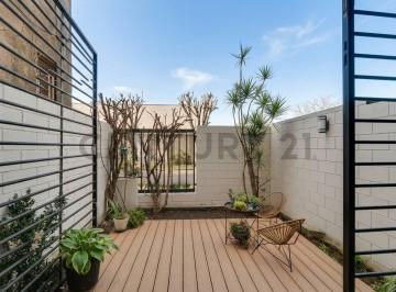 Departamento · 64m² · 3 Ambientes · 1 Cochera · Departamento en Venta – 2 Dorm., Patio y Garage | Tolosa