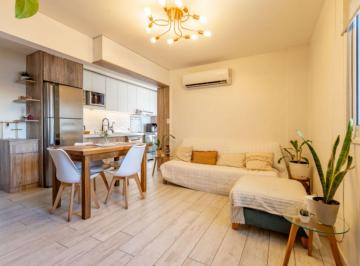 Departamento · 61m² · 4 Ambientes · Venta Departamento 4 Amb Renovado Piso Alto Boedo