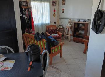 Casa de 2 ambientes, Puerto Deseado · Casa en Esquina Frente a La Ría, Amplio Terreno y Servicios Completos