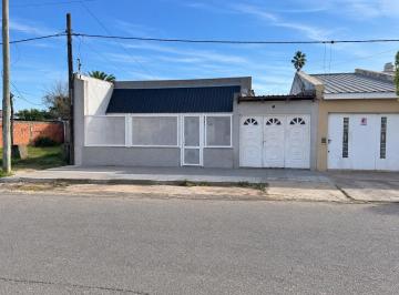 Casa · 150m² · 5 Ambientes · 1 Cochera · Casa en Venta en Calle 62 Entre 140 y 141 Los Hornos La Plata