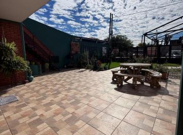 Departamento · 67m² · 6 Ambientes · Venta Dos Departamentos Uno en Planta Alta y El Otro en Planta Baja con Ingreso Independiente. Zona
