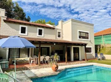 Casa · 70m² · 5 Ambientes · 1 Cochera · Casa en Alq. Temporario en Punta del Este / Maldonado, Uruguay