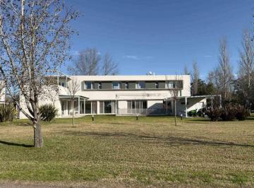 Casa · 400m² · 7 Ambientes · 4 Cocheras · Casa en Venta Los Alamos Club de Campo