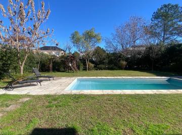 Casa · 278m² · 5 Ambientes · 2 Cocheras · Casa Venta Barrio Septiembre, Escobar