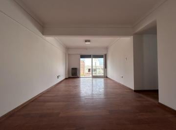 Departamento · 130m² · 5 Ambientes · Alquiler Depto 4 Amb + Dependencia Castelar Norte