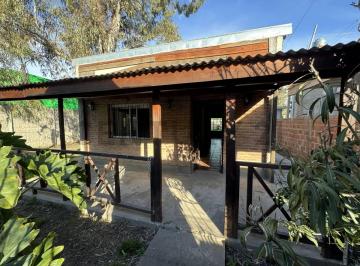 Casa · 70m² · 3 Ambientes · 4 Cocheras · Venta de Casa en Longchamps