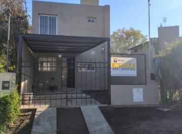 Casa · 1 Dormitorio · 1 Cochera · Casa - Villa Rivera Indarte