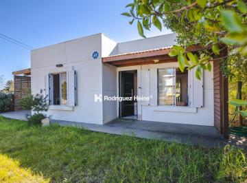 Casa · 48m² · 3 Ambientes · 1 Cochera · Casa a La Venta en Sauce Grande