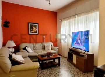 Casa · 120m² · 5 Ambientes · Venta Casa Reducto 3 Dorm., Patio, Padrón Único Dúplex