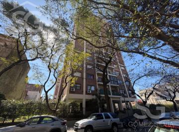 Departamento · 82m² · 4 Ambientes · 1 Cochera · Departamento en Venta 4 Ambientes, Parque Patricios