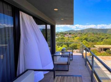 Casa · 261m² · 4 Ambientes · 2 Cocheras · Venta Casa 3 Dorm. con Piscina – Altos de Carlos Paz