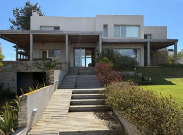Casa de 7 ambientes, Costa Esmeralda · Fabulosa Casa en Venta Barrio Golf I de Costa Esmeralda
