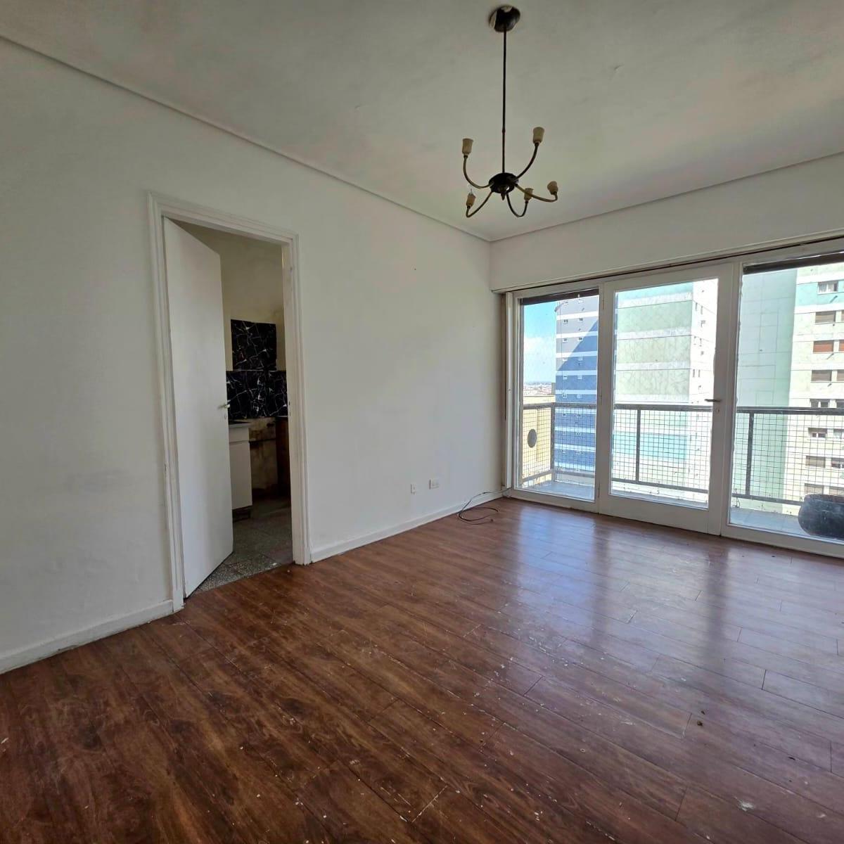 Venta Departamento 3 Ambientes con Balcón Saliente