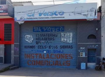 Local comercial · 324m² · 1 Ambiente · Amplio Local con Entrepiso Forencio Varela