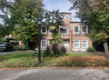 Casa de 7 ambientes, Tigre · Lindisima Casa en Alquiler - Exclusivo Barrioi Cerrado La Arboleda - Lote Central - 4 Dorm.