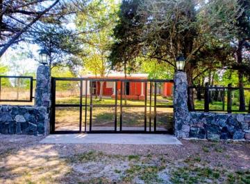 Vendo casa de una planta lista para habitar, totalmente equipada, con potencial · Vendo Hermosa Propiedad Cerca del Lago - 2 Dorm - Potrero de Garay