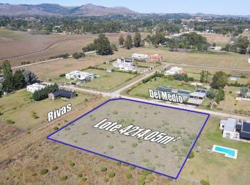 Terreno · 4214m² · En Venta Amplio Lote Zona Barrio Graduados