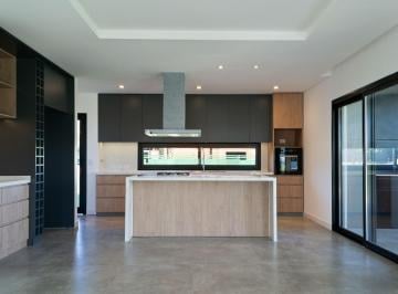 Casa · 222m² · 5 Ambientes · 2 Cocheras · Casa 5 Ambientes Venta en La Providencia Canning