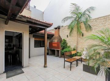 Casa · 185m² · 5 Ambientes · 2 Cocheras · Venta Casa 4 Amb Patio Liniers 2 Coch