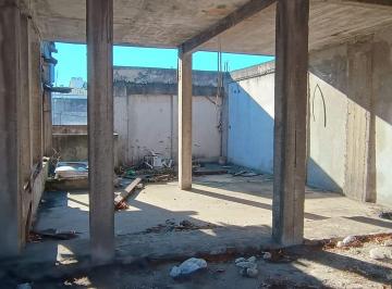 Casa · 232m² · 1 Ambiente · Casa Lote Propio a Refaccionar en Monte Castro