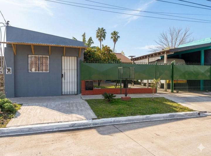 Casa · 99m² · 4 Ambientes · 2 Cocheras