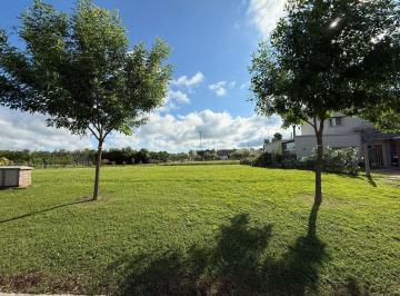 Terreno · 677m² · Lote en Venta Barrio Santa Elena Pilar del Este
