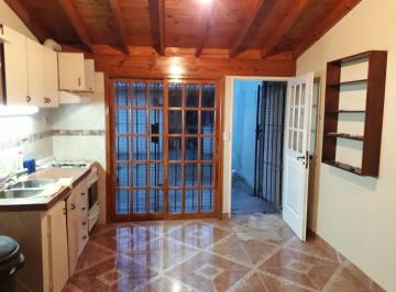 Casa de 5 ambientes, Ituzaingó · Casa en Alquiler, Excelente Estado, 3 Dorm., Baño, Living, Cocina Comedor
