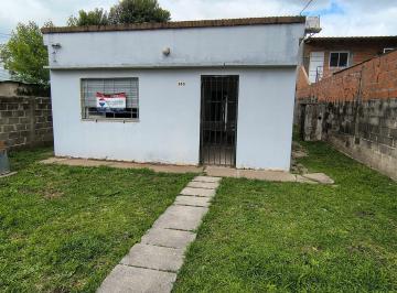 Casa · 63m² · 4 Ambientes · 1 Cochera · Venta de Casa y Quincho a Terminar en Merlo Bs As