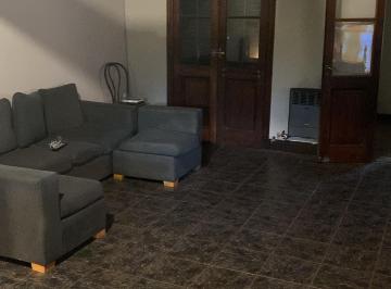 Casa de 5 ambientes, Almirante Brown · Casa en Adrogue Solo Com Sesión de Derechos Posesorios