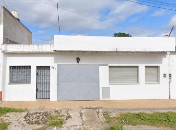 Casa · 210m² · Casa en Moron