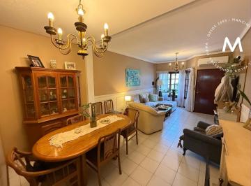 Casa · 123m² · 4 Ambientes · 2 Cocheras · Apto Crédito - Duplex en Venta de 4 Ambientes con Cochera y Jardín - Villa Ballester