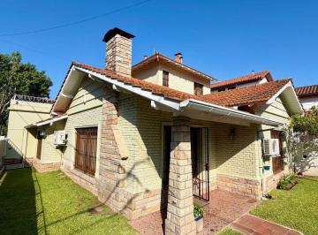 Casa de 3 ambientes, San Fernando · Casa de 3 Ambientes en Venta en Victoria – Dos Plantas – Garage – Patio y Terraza