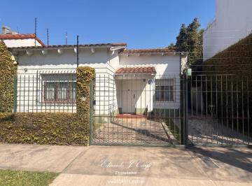 Casa · 200m² · 4 Ambientes · 2 Cocheras · Casa en Castelar Norte