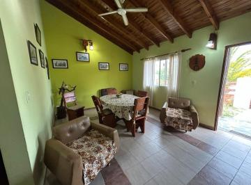 Casa · 68m² · 3 Ambientes · 2 Cocheras · Casa - San Clemente del Tuyú