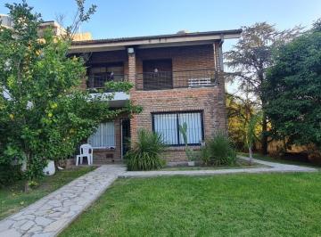 Casa · 234m² · 4 Ambientes · 2 Cocheras · Venta Casa 5 Ambientes - San Miguel