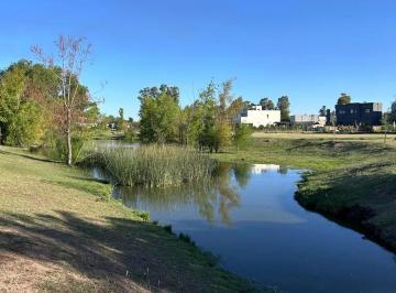 Terreno · 588m² · Venta Lote Santa Elena, Vista Al Lago