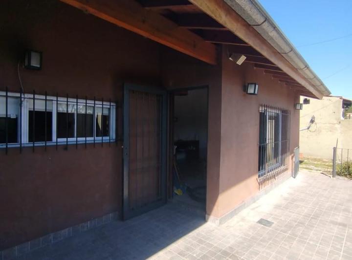 Casa · 87m² · 5 Ambientes · 1 Cochera