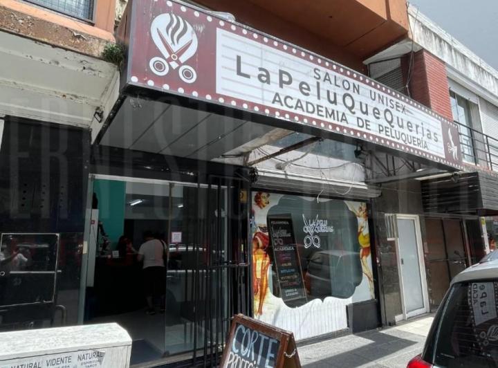 Local comercial · 164m²