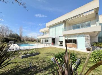 Casa · 454m² · 7 Ambientes · Venta Casa 7 Ambientes Terravista