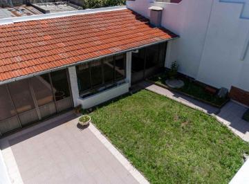 Casa · 138m² · 4 Ambientes · 1 Cochera · Venta Casa 4 Amb San Martín Patio Terraza Cochera