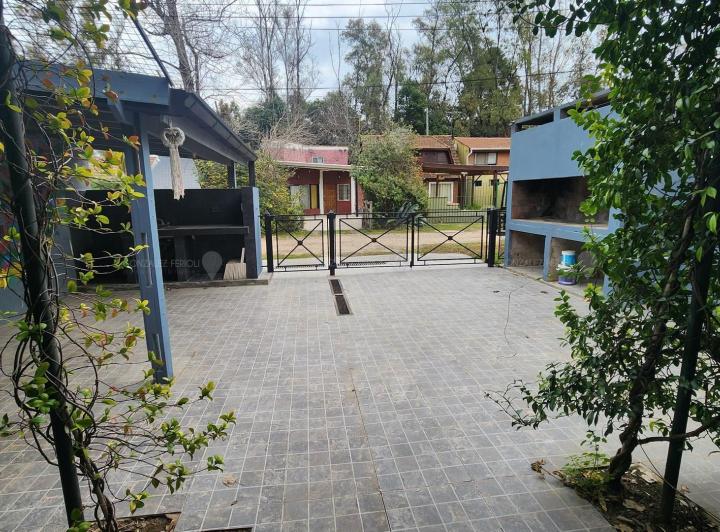 Casa · 98m² · 5 Ambientes · 1 Cochera