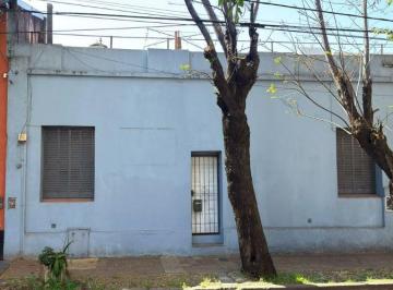 Casa de 3 ambientes, Tres de Febrero · Casa 3 Ambientes con Terraza, Lote Propio en Sáenz Peña
