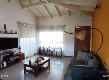 Departamento · 65m² · 2 Ambientes · 1 Cochera · Departamento - Alquiler Temporal en Amanceres de Canning, Canning