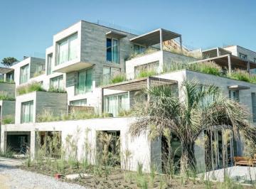 PH · 55m² · 2 Ambientes · 1 Cochera · Penthouse en Casa Grande, La Juanita – Terraza Privada con Jacuzzi y Servicios de Hotel